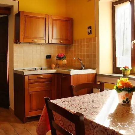 Sleeps 4 Pool Wifi Daire