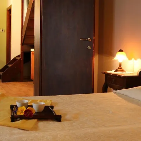 Sleeps 4 Pool Wifi *