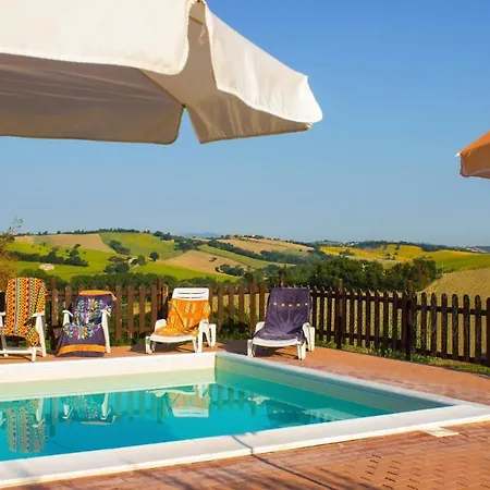Sleeps 4 Pool Wifi