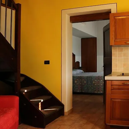 Sleeps 4 Pool Wifi Daire